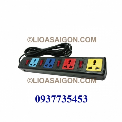 Ổ cắm điện LiOA 4 lỗ 3 chấu 3 công tắt LiOA 4DOF32N